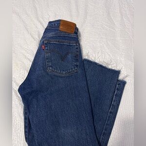 Levi wedgie straight jeans